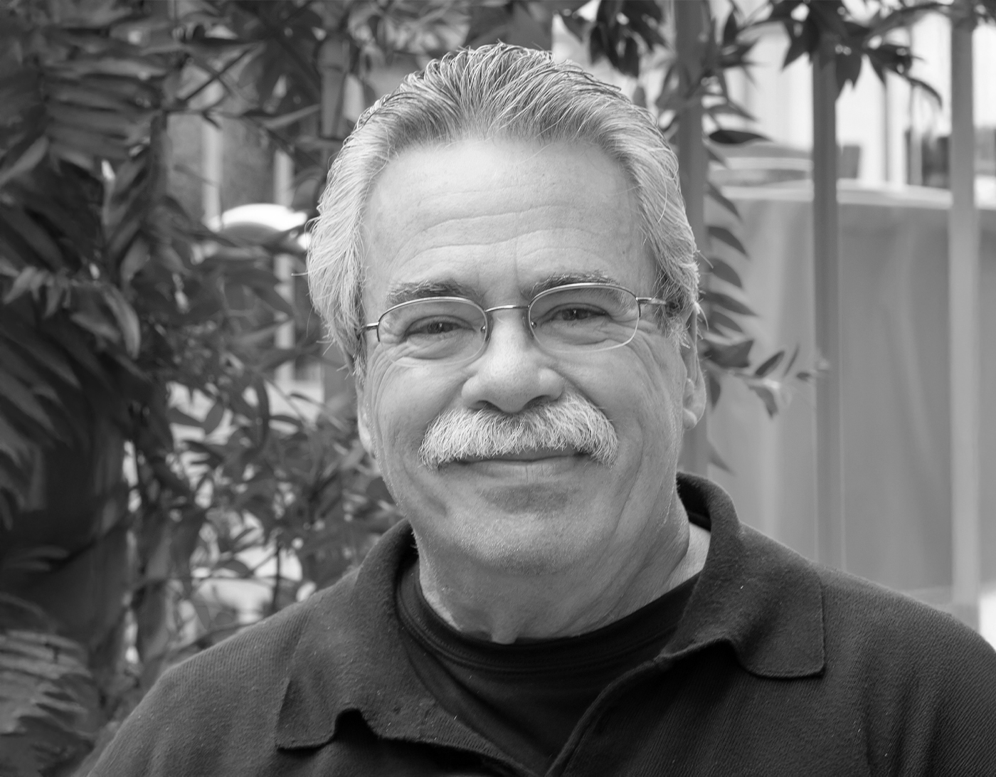 David Thomashower – Director of Editorial | Senior Editor Film and Multimedia